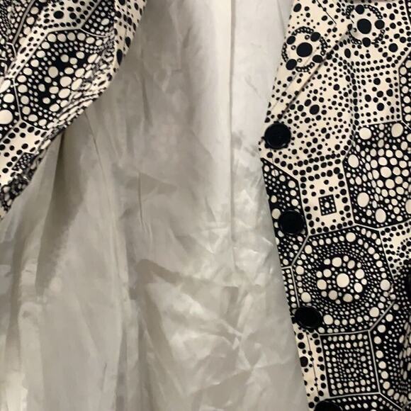 TRINA TURK BLACK & WHITE‎ SKIRTSUIT SIZE 2 - Picture 5 of 7